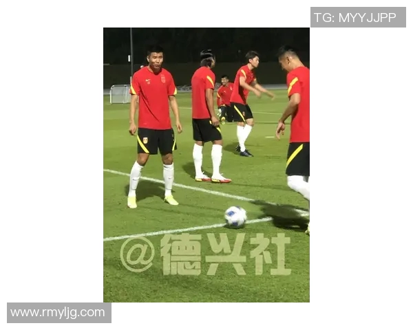 恩施足球明星队全新阵容揭晓精彩瞬间尽在其中